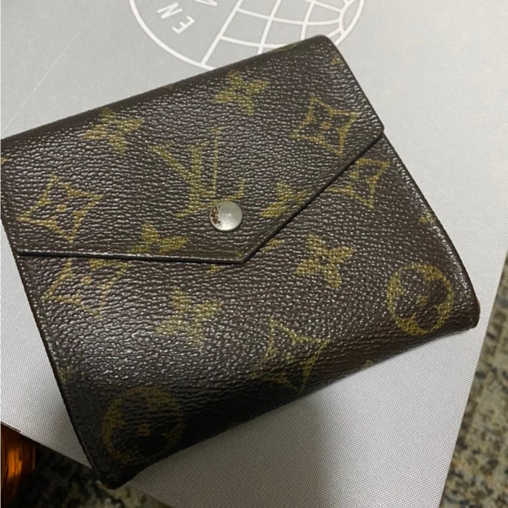 LV wallet